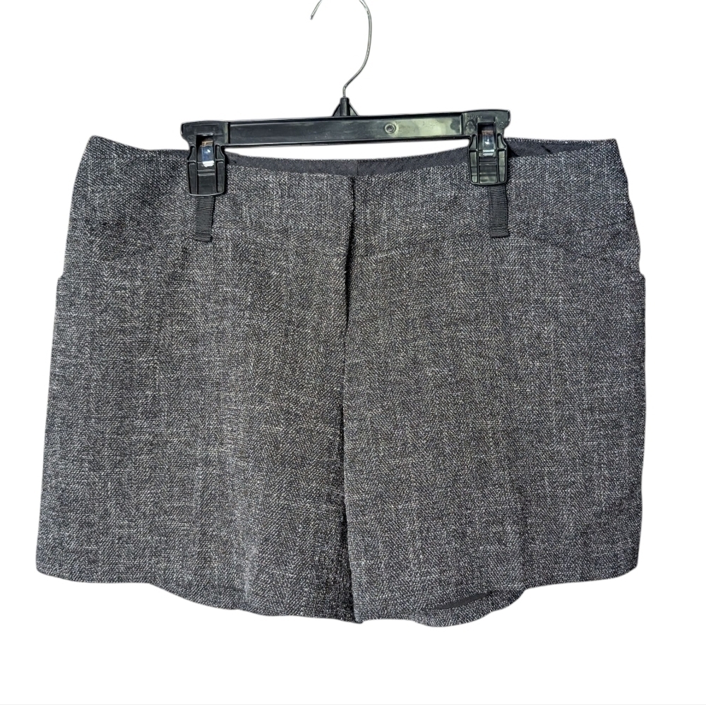 The Limited Collection Drew Fit Gray Women's 4 Shorts Like New Belt Loops Zipper